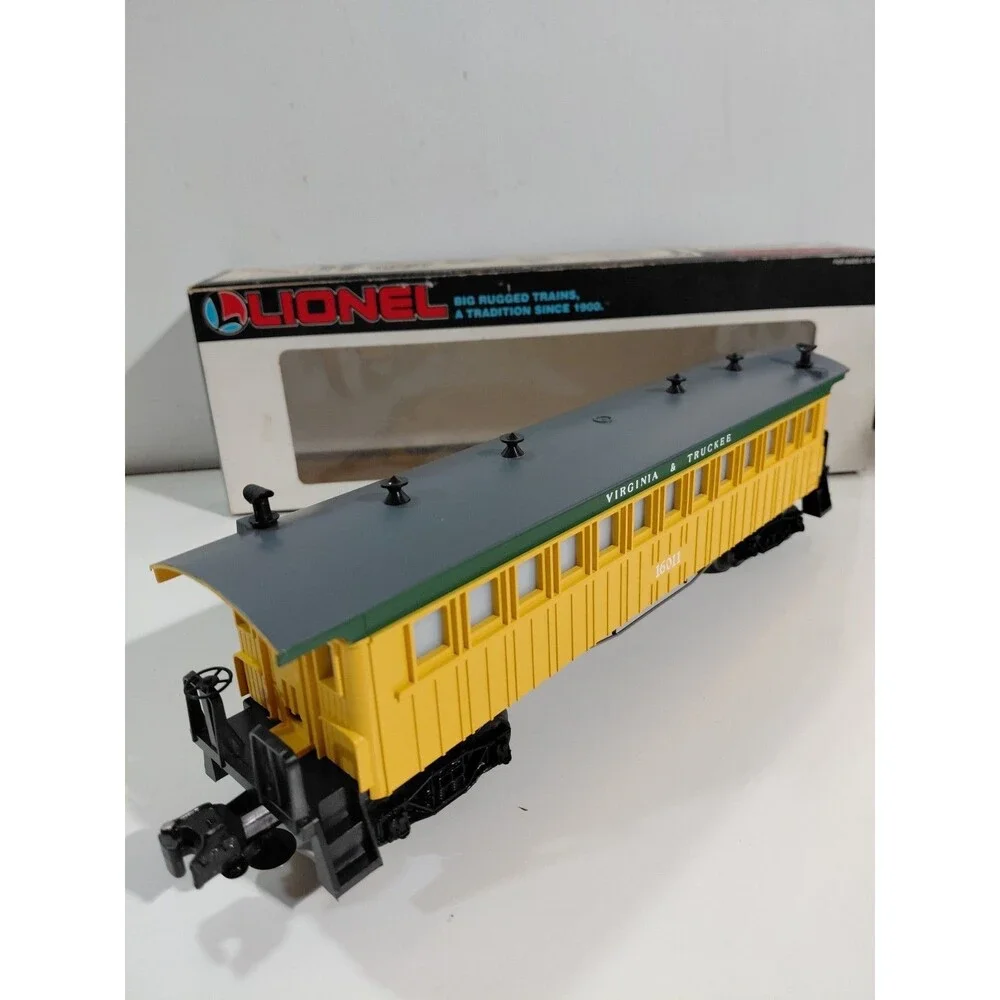 Lionel 6-16011 O Gauge Model Railroad Virginia & Truckee Passenger Car w/Box